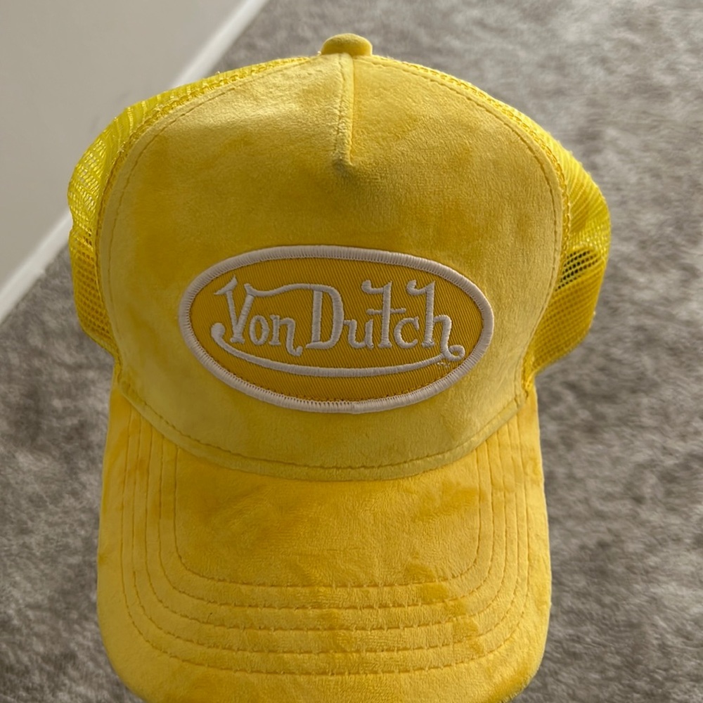 Von Dutch hat
